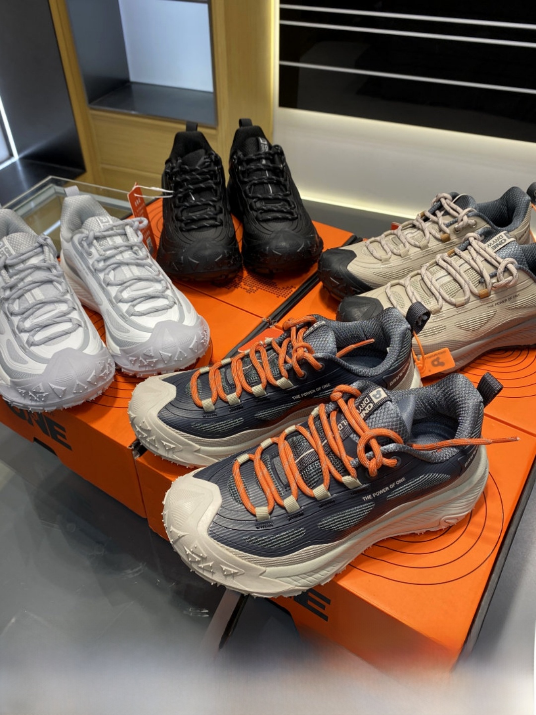 Outdoor Adventure Series - アウトドアアドベンチャーシリーズ 厚底スポーティカジュアルシューズ 防水通気性メッシュ ラウンドトゥ ラップサポート ラバーアウトソール